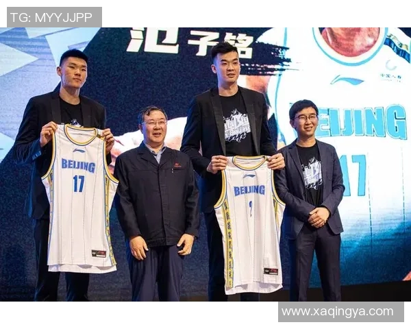 李慕豪:从篮球新星到职业生涯巅峰的奋斗之路与成长故事